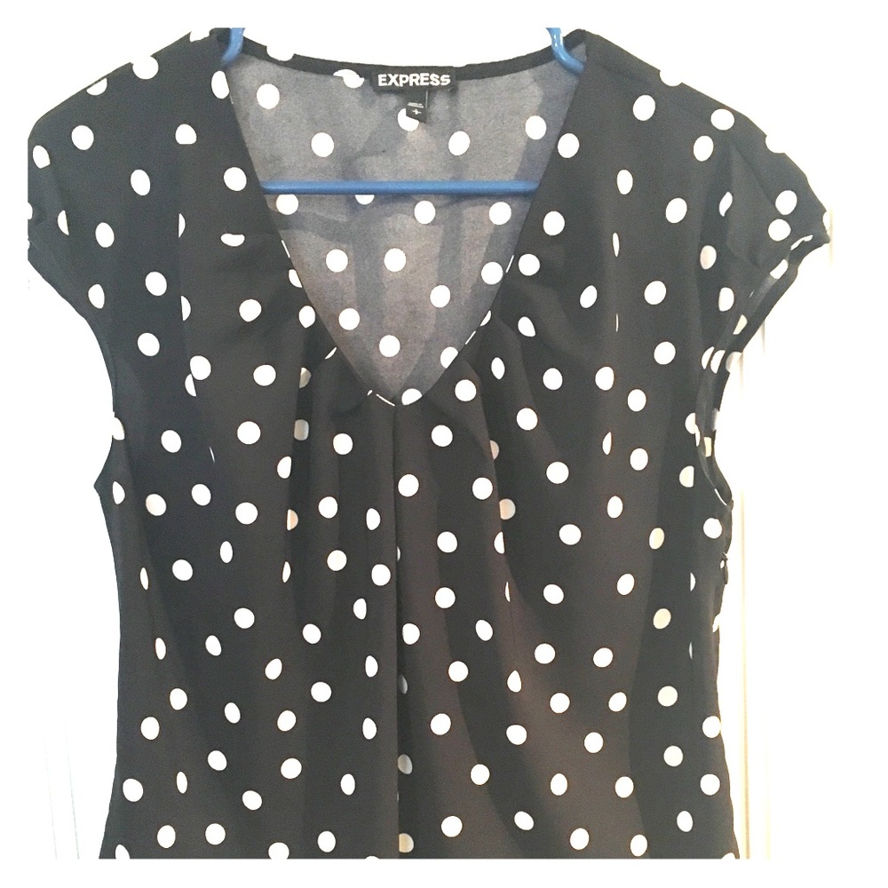 Express Crop Sleeve Top